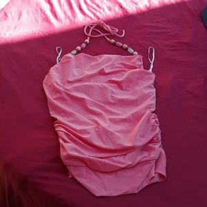 A cute shirt with beads